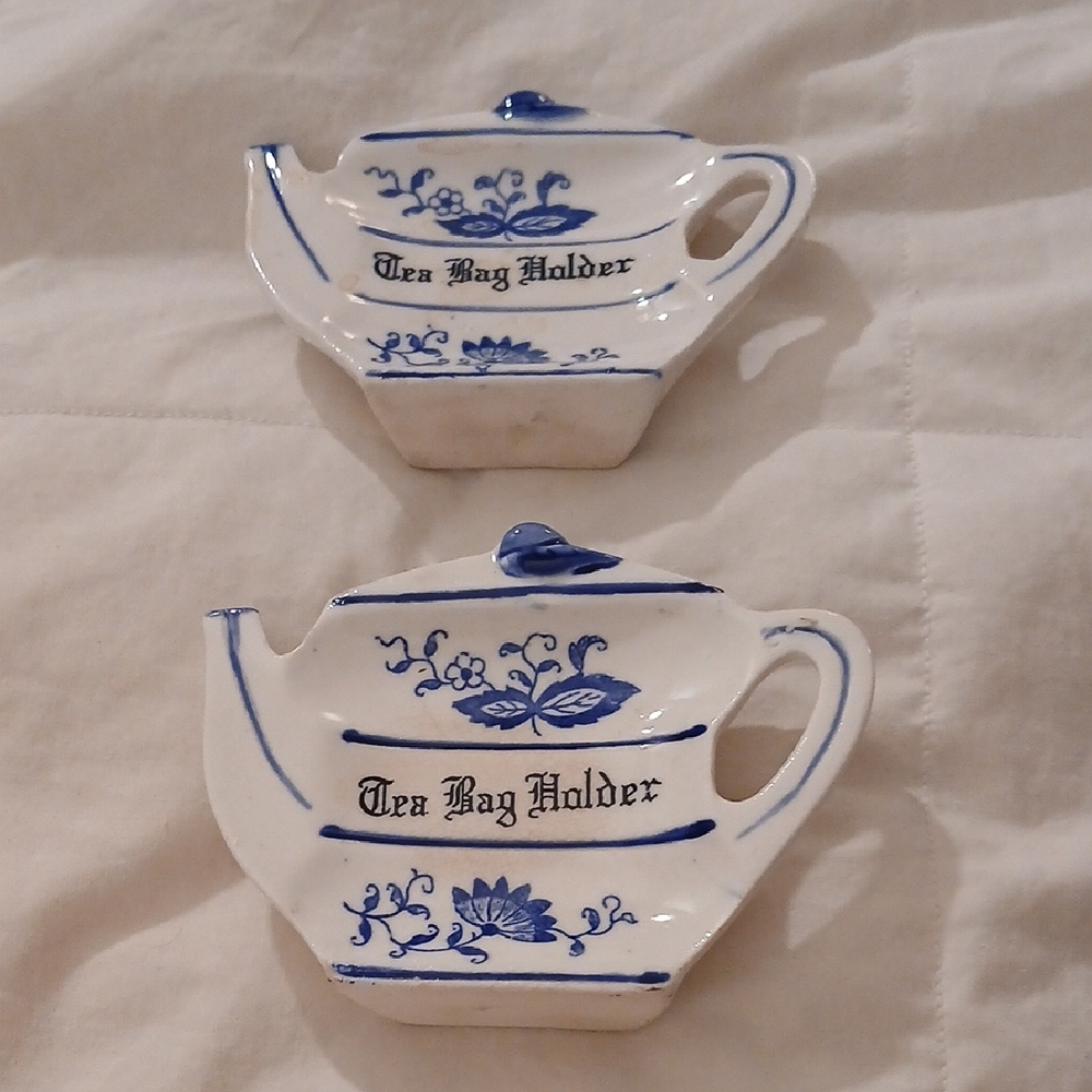 Charming Blue and White Tea Bag Holder Set